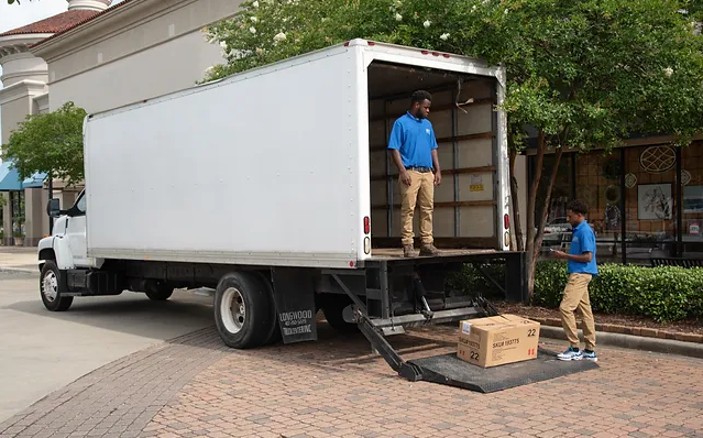 Curbside & lift gate delivery
